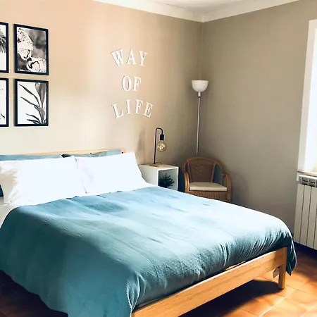 Caligaggio 18 - Charming On The Lakefront *