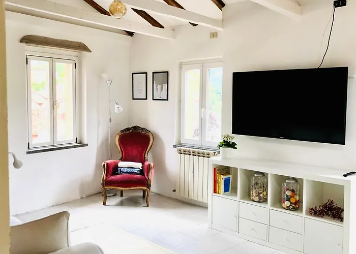 Caligaggio 18 - Charming On The Lakefront Apartment Malgrate